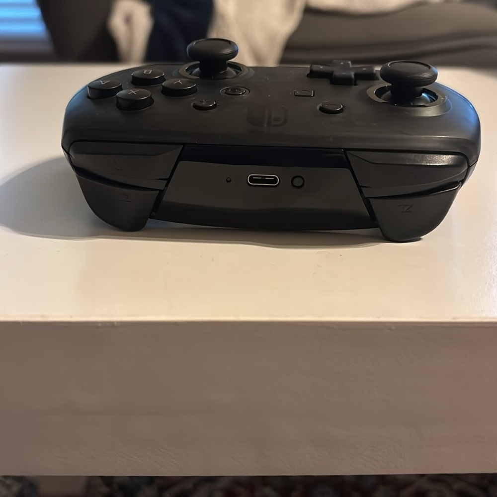 Nintendo switch controller - Picture 2 of 3